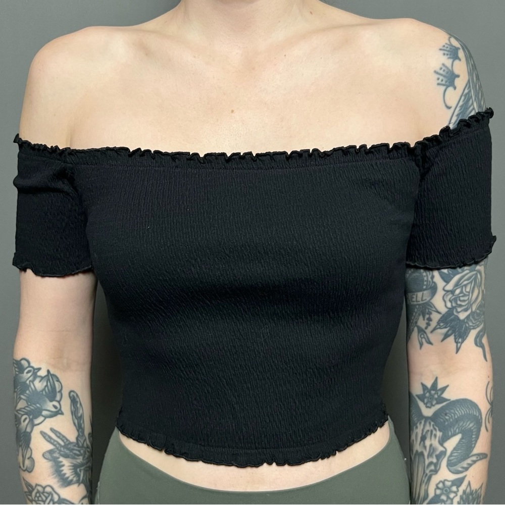 New Look Black Off-Shoulder Crop Top